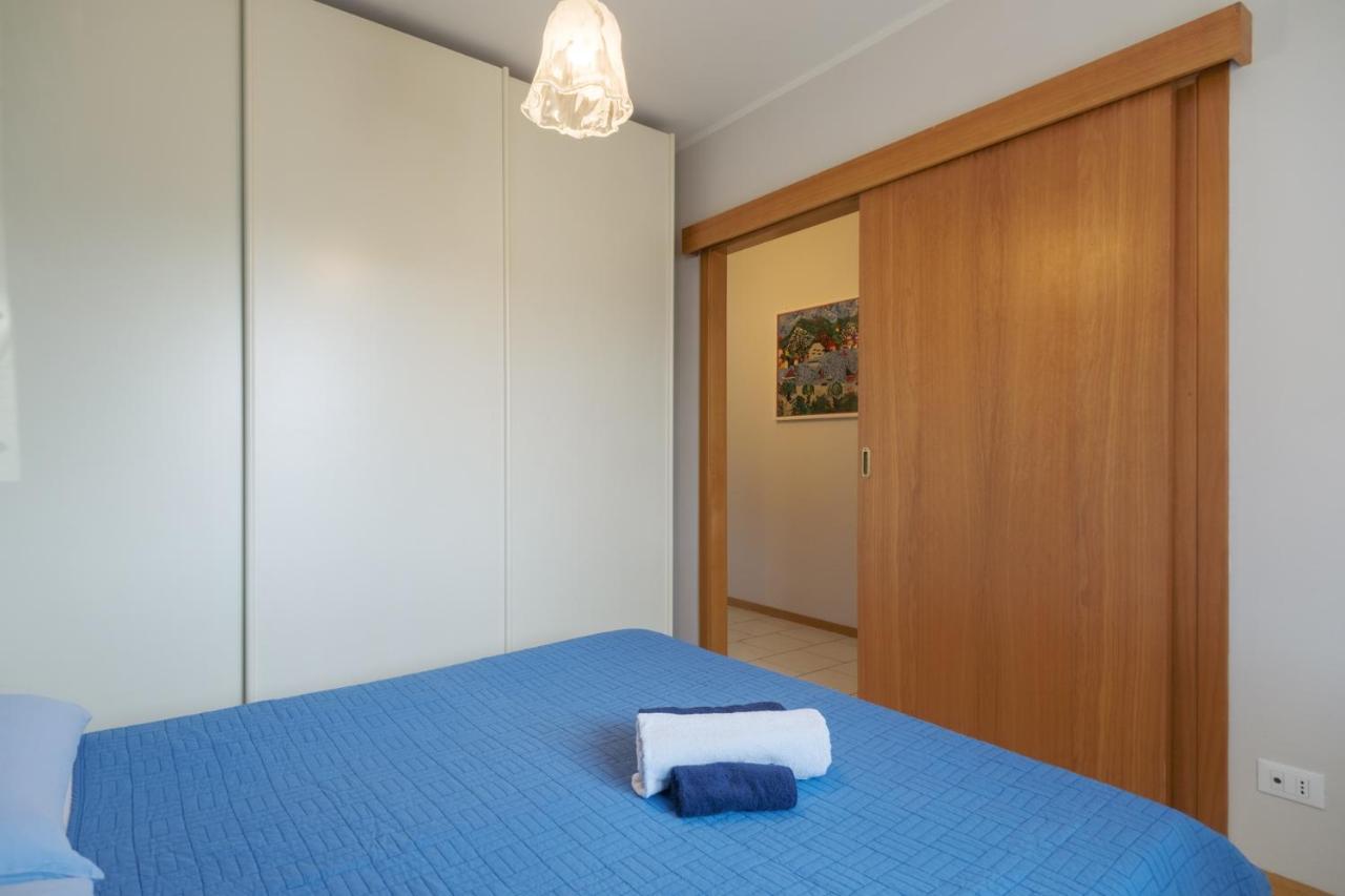 Interno 2 Apartment อีเซโอ ภายนอก รูปภาพ